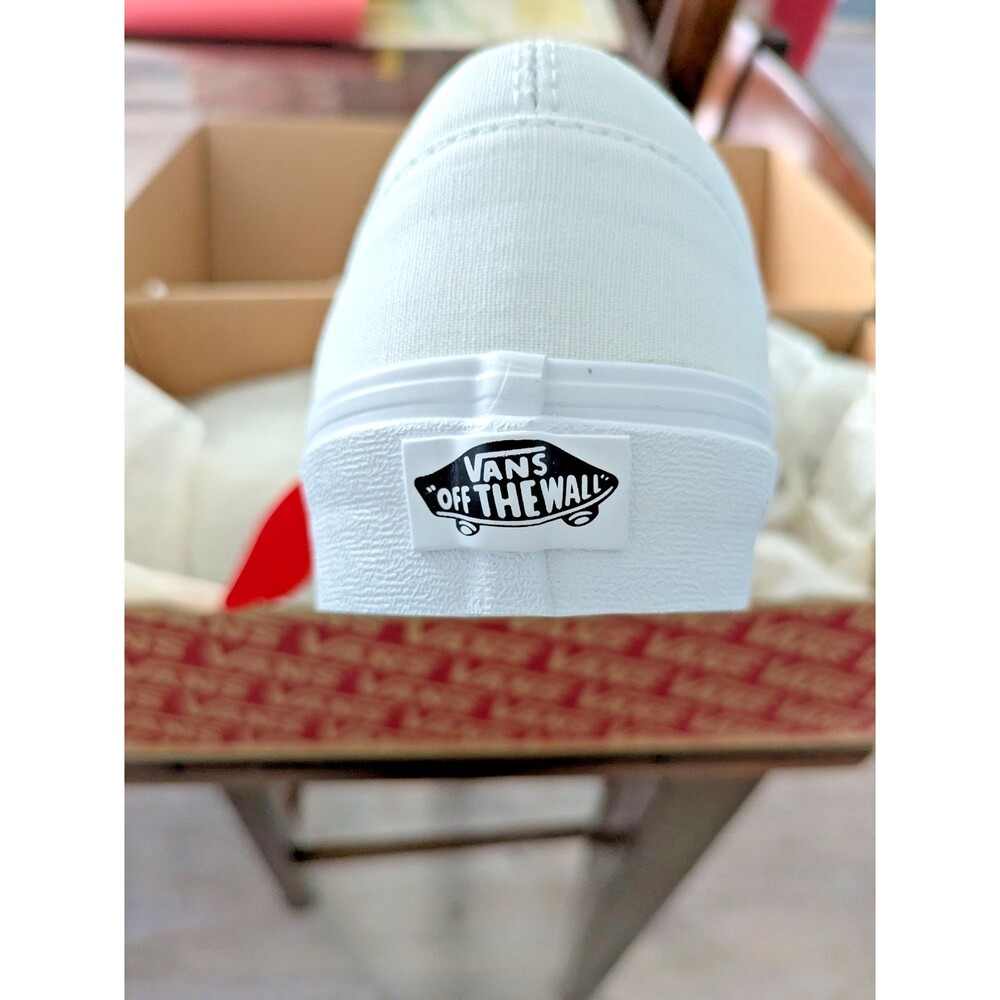 NIB Vans Classic Slip-On True White Canvas Shoes Men's 10.5 / Women's 12.0 - Picture 9 of 13